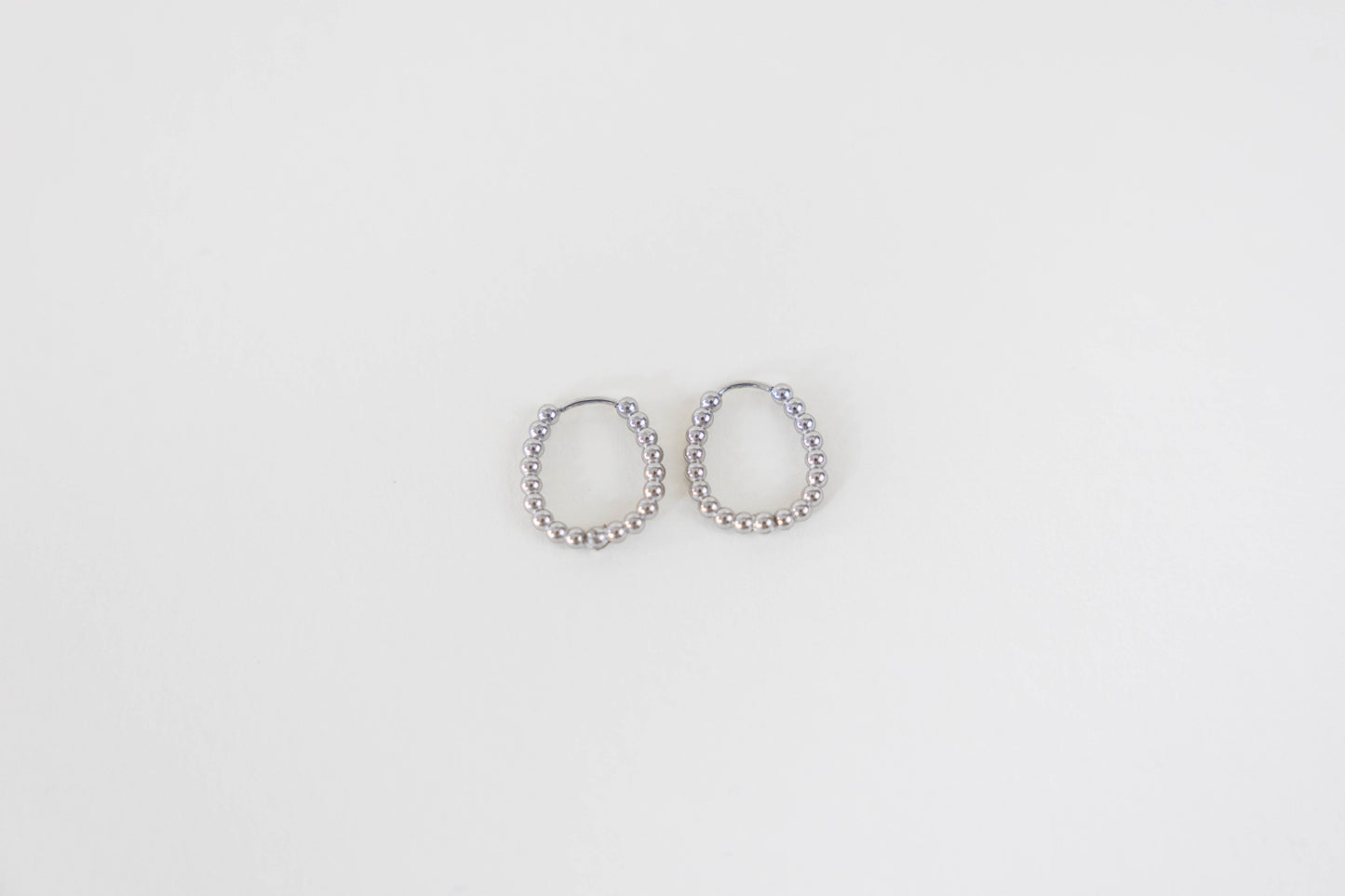 Oorbellen bolletjes O008 zilver